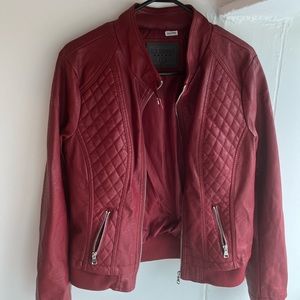 Maroon leather jacket CI SONO freshly cleaned